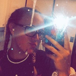 Meet your Posher, Madi